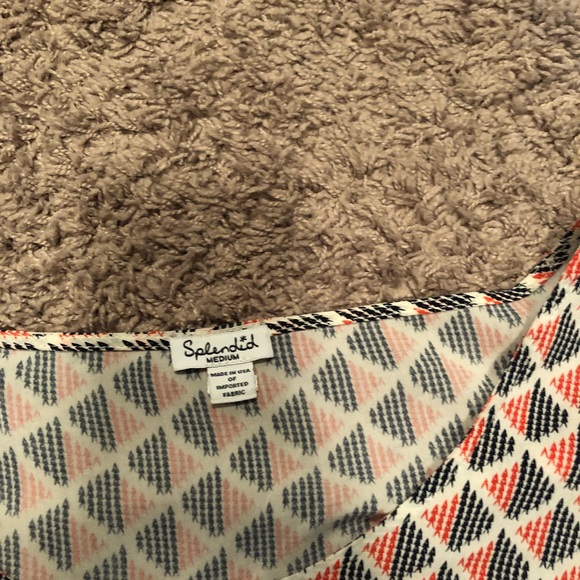 Splendid Split Back Top - Picture 2 of 4